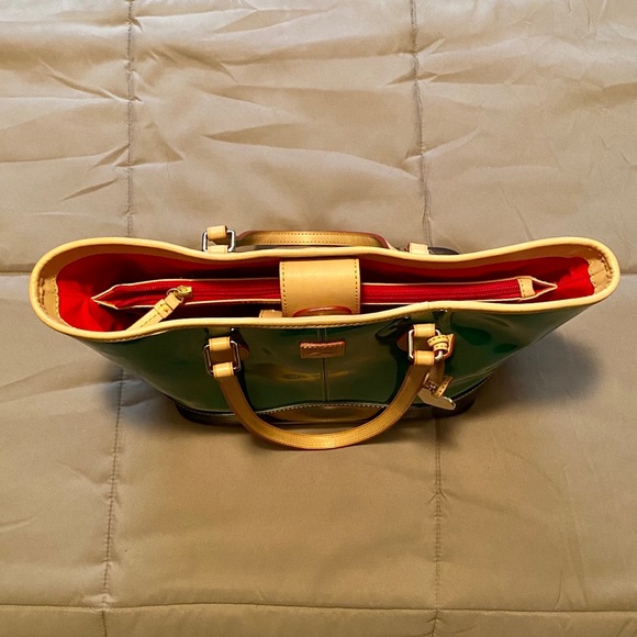 Shoulder Tote - Picture 4 of 7